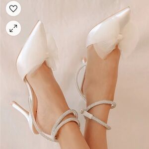 Lulus Lelanee White Strappy Heel